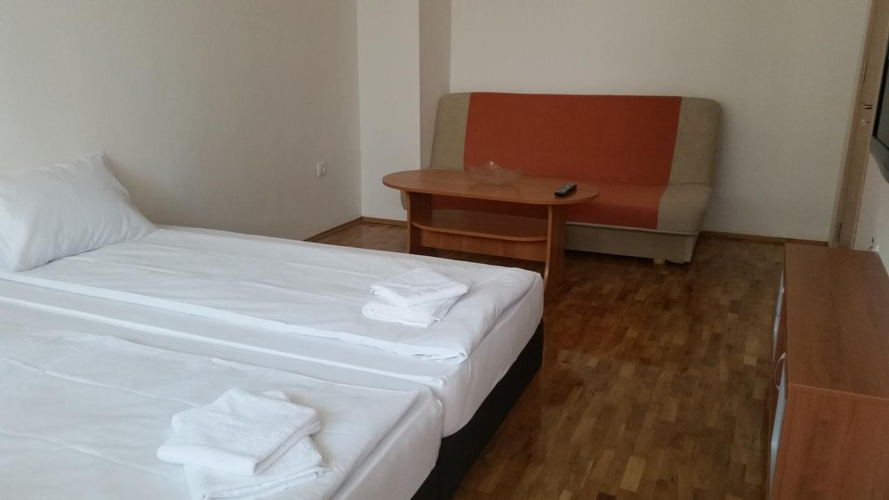 4U Apartment - Gurko Бургас Экстерьер фото